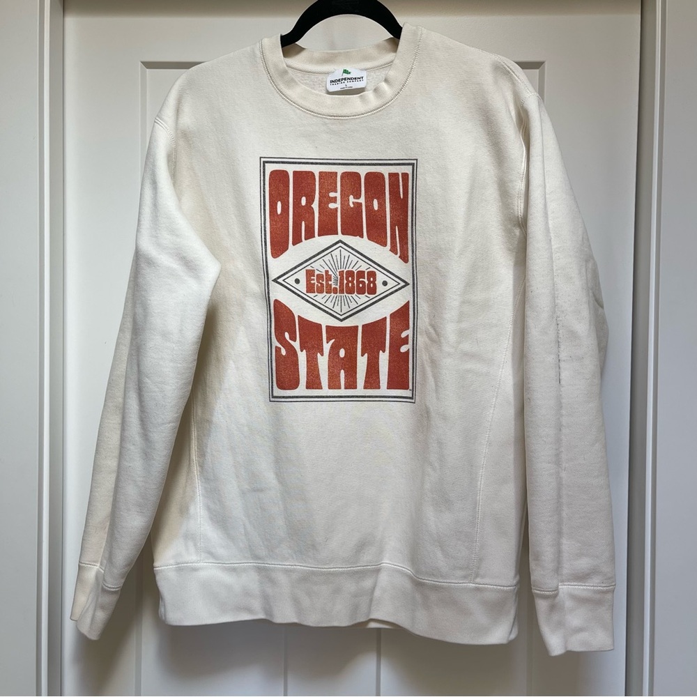EUC Men’s Oregon State University sweatshirt, action gussets, off white, Size L